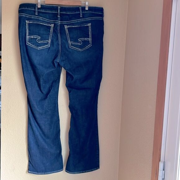 Silver JeansβSuki Slim Boot 22 - Picture 2 of 12